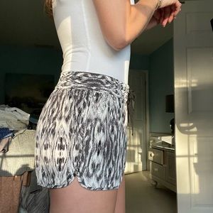 Size xs Joie black and white silk shorts